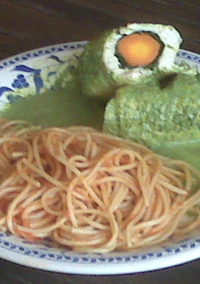 Una foto de Pechugas rellenas en crema de espinacas