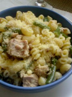 Una foto de Pasta con atún y chauchas con variantes