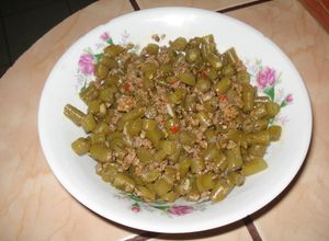 Una foto de Picadillo de vainicas (Judias verdes) y carnita molida
