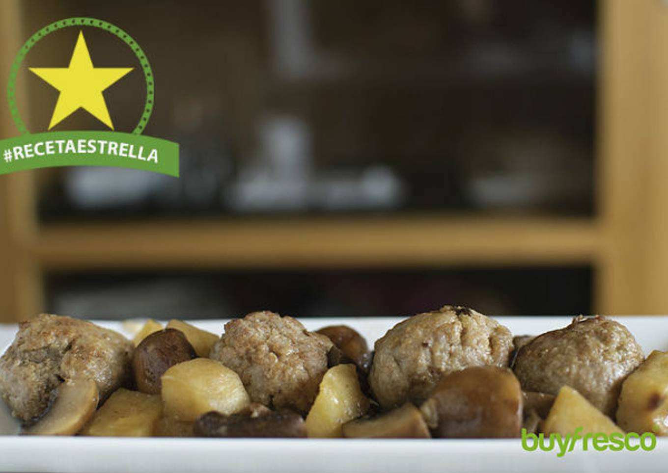 Albóndigas serranas con champiñones y patatas