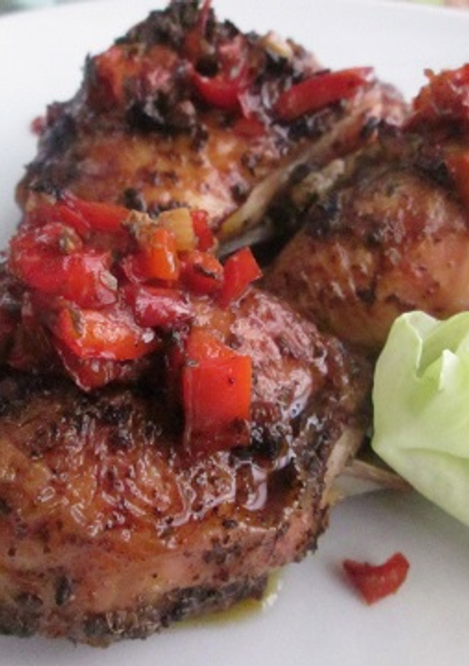 Una foto de Pollo al adobo