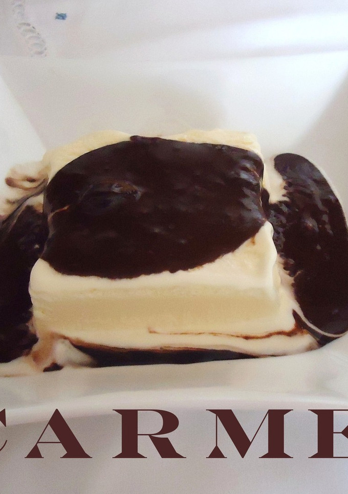 Una foto de Helado de biscuit bañado de chocolate