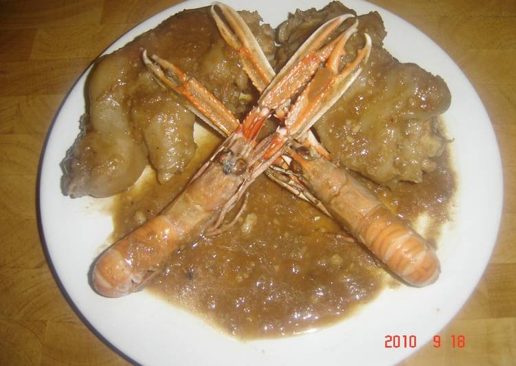 Pies de cerdo con escarmalanes