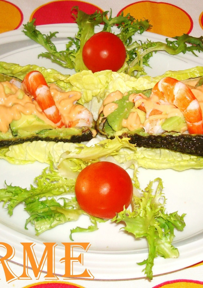 Una foto de Aguacates rellenos de langostinos