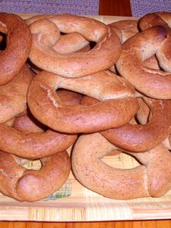 Una foto de Roscos de Semana Santa con anís y canela