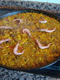 Una foto de La paella mixta de mi padre