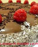 Tarta mousse de chocolate y praliné al café