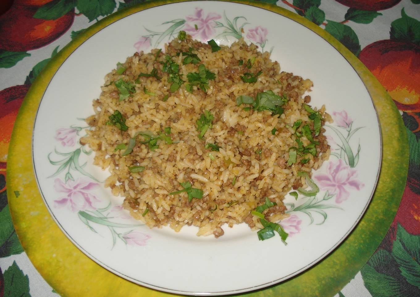 Arroz con carne molida.<br />