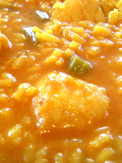 Una foto de Arroz caldoso con rape y tallos de alcachofa