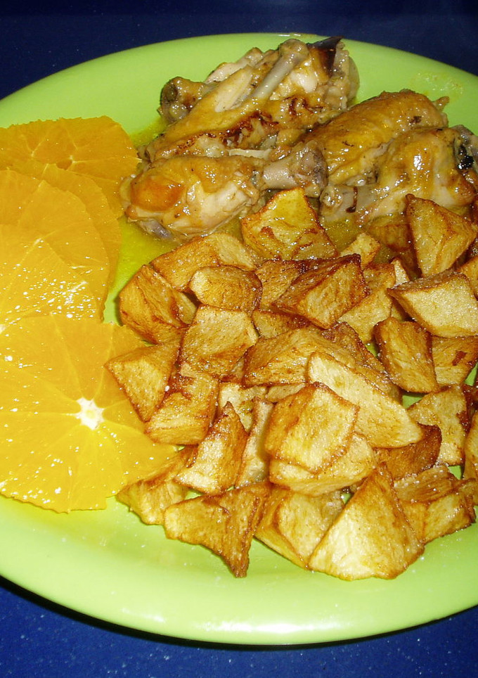 Una foto de Alitas de pollo a la naranja