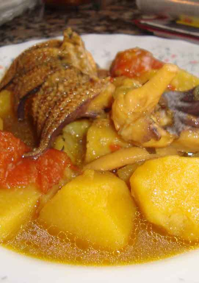 Una foto de Patatas guisadas con chocos