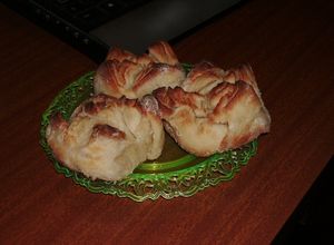 Una foto de Bollo suave ¡ Y del horno salen... rosas !