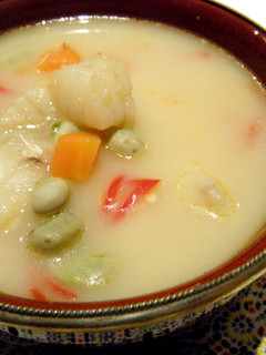 Una foto de Sopa de pescado picante al estilo thai