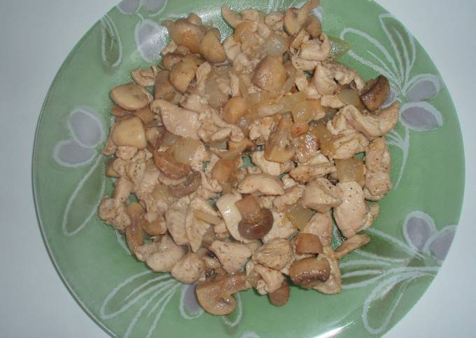 Foto principal de Salteado de pollo con champiñones al curry