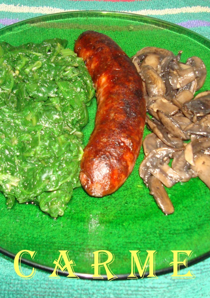 Una foto de Butifarra asada con verduras salteadas