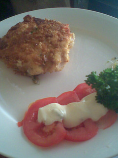 Una foto de Pechuga rellena de albahaca y tomate