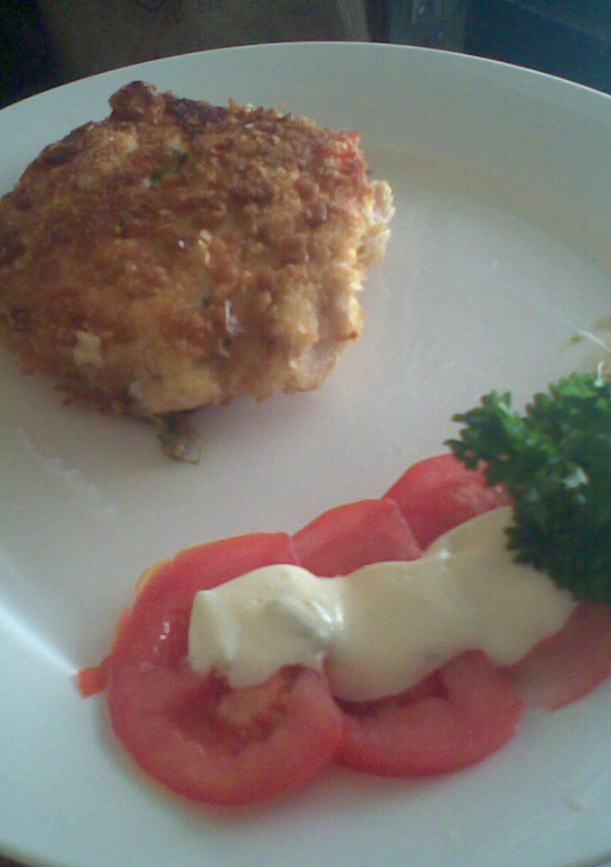 Una foto de Pechuga rellena de albahaca y tomate