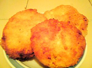 Una foto de Tortillas de yuca con queso