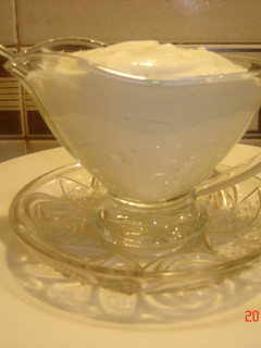 Una foto de Alioli o mayonesa con leche (sin huevo )