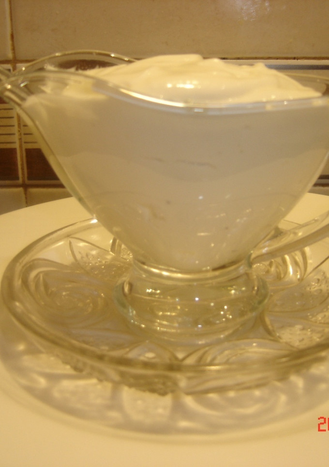 Una foto de Alioli o mayonesa con leche (sin huevo )