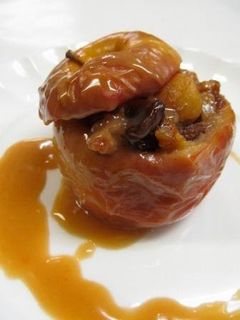 Una foto de Manzanas al horno con frutos secos al ron