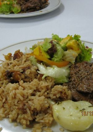 Una foto de Arroz con plátano maduro