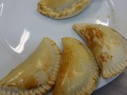 Una foto de empanadillas de atún sin huevo