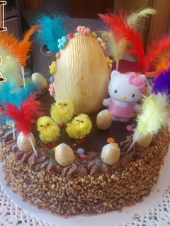 Una foto de Mona de Pascua de trufa (y sacher)