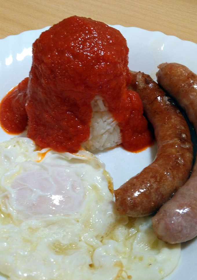 Una foto de Arroz blanco con tomate (cubana)