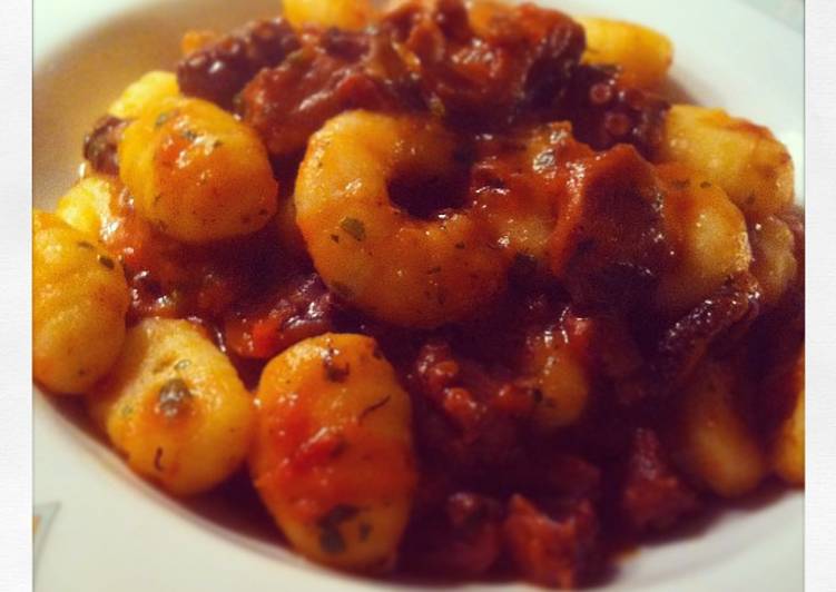Gnocchi Con Ragu De Pulpo Y Langostinos Receta De Italiamiamor Cookpad