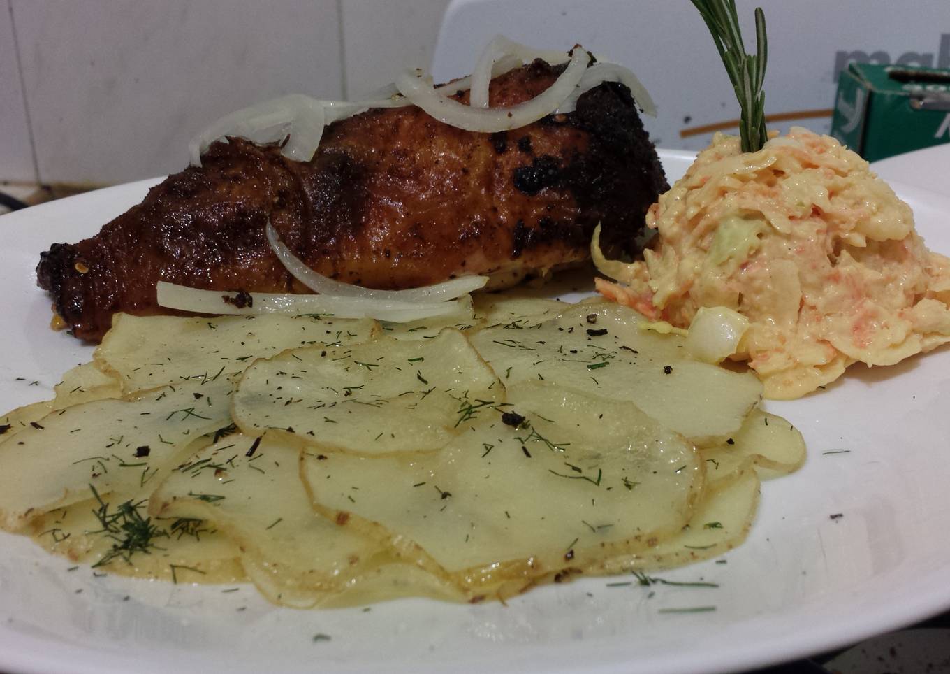 Pollo entero a la cerveza (en lata)