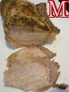 Una foto de Lomo de cerdo a la sal en el microondas