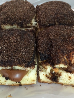 Una foto de Tortitas negras rellenas