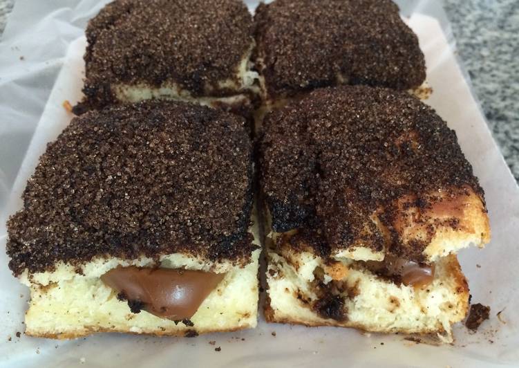 Tortitas negras rellenas