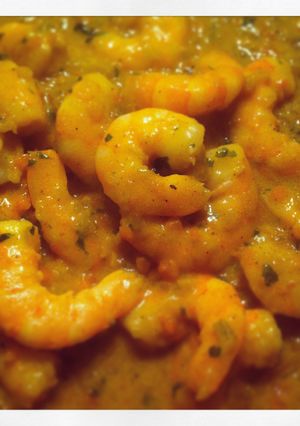 Una foto de Camarones en salsa curry