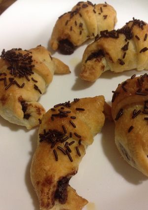 Una foto de Mini croissants rellenos de chocolate