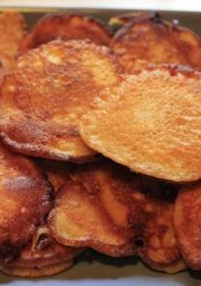 Una foto de Láminas crujientes de manzana con canela