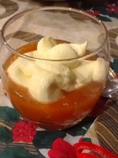 Una foto de Compota de manzana y pera con crema de Mascarpone
