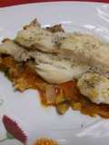 Filetes de panga con base de verduras