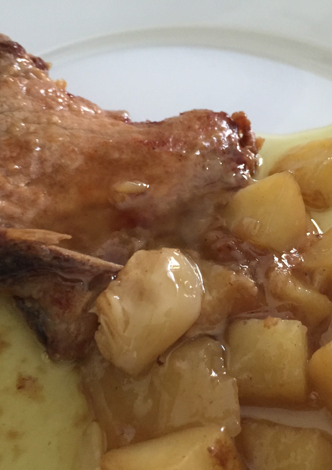 Una foto de Chuletas de cerdo en salsa