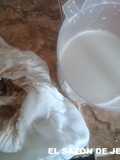 Leche de almendras más sana y deliciosa que la de vaca