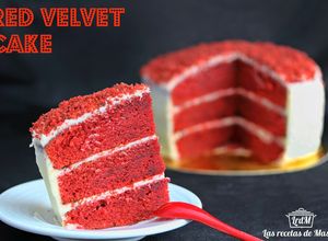 Foto principal de Tarta terciopelo rojo (red velvet cake)