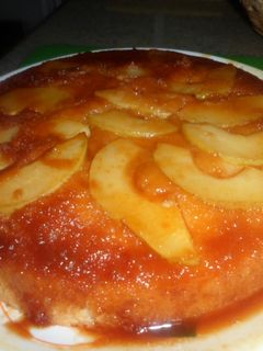 Una foto de Torta húmeda de peras con yogur