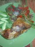 Pollo con pimientos, champiñones y cajún