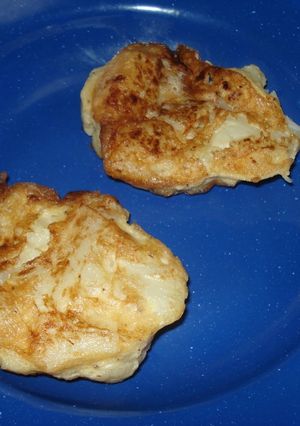 A picture of Cauliflower Dipped in Egg.