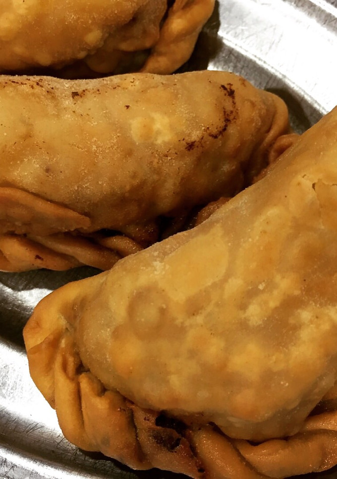 Una foto de Empanadas salteñas tradicional