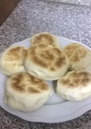 Una foto de Pancitos de queso en sartén