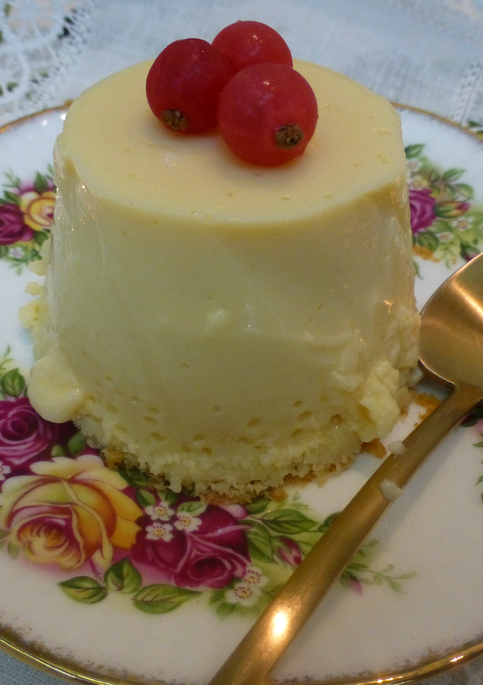Una foto de Flan de chocolate blanco, para diabéticos