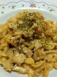 Una foto de Bacalao con huevo y patata