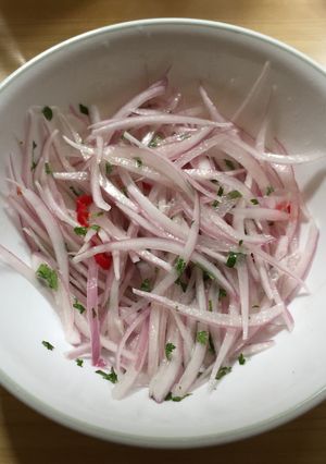 Una foto de Salsa Criolla de Cebolla